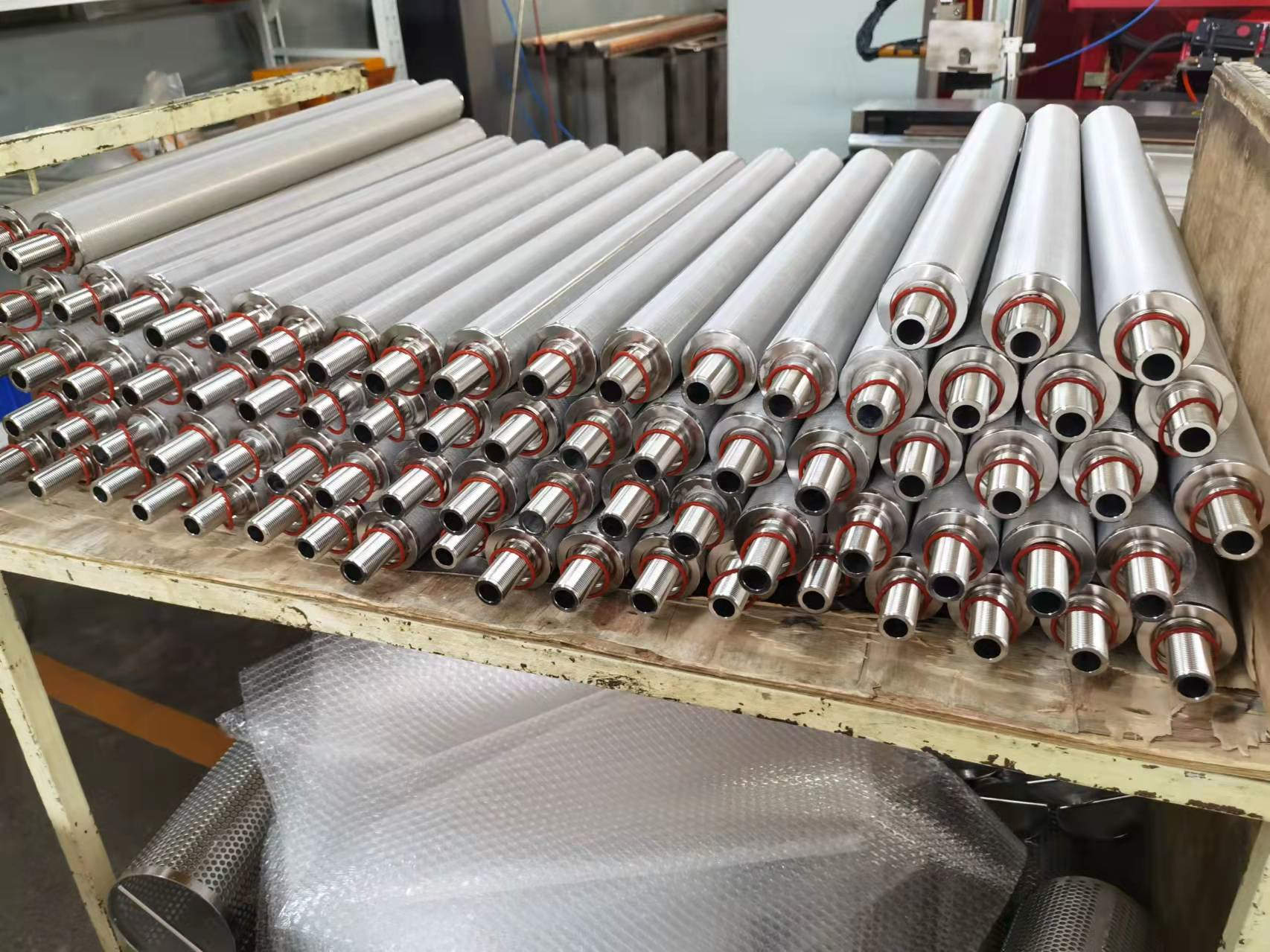 陜西客戶定購的非標定制不銹鋼燒結(jié)濾芯